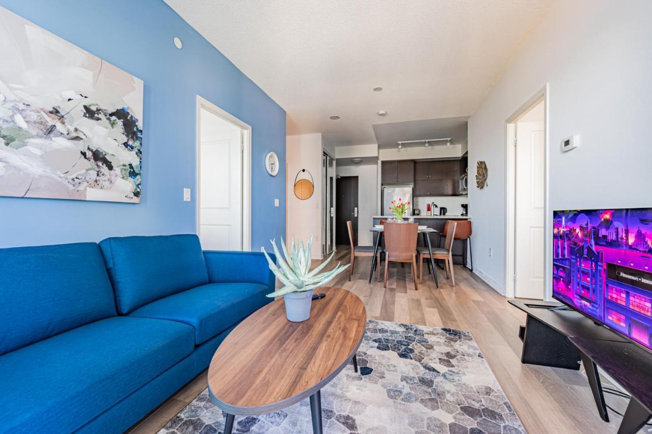 Condo In Parklawn & Lake Shore With Free Parking Close To Airport Toronto Exterior photo