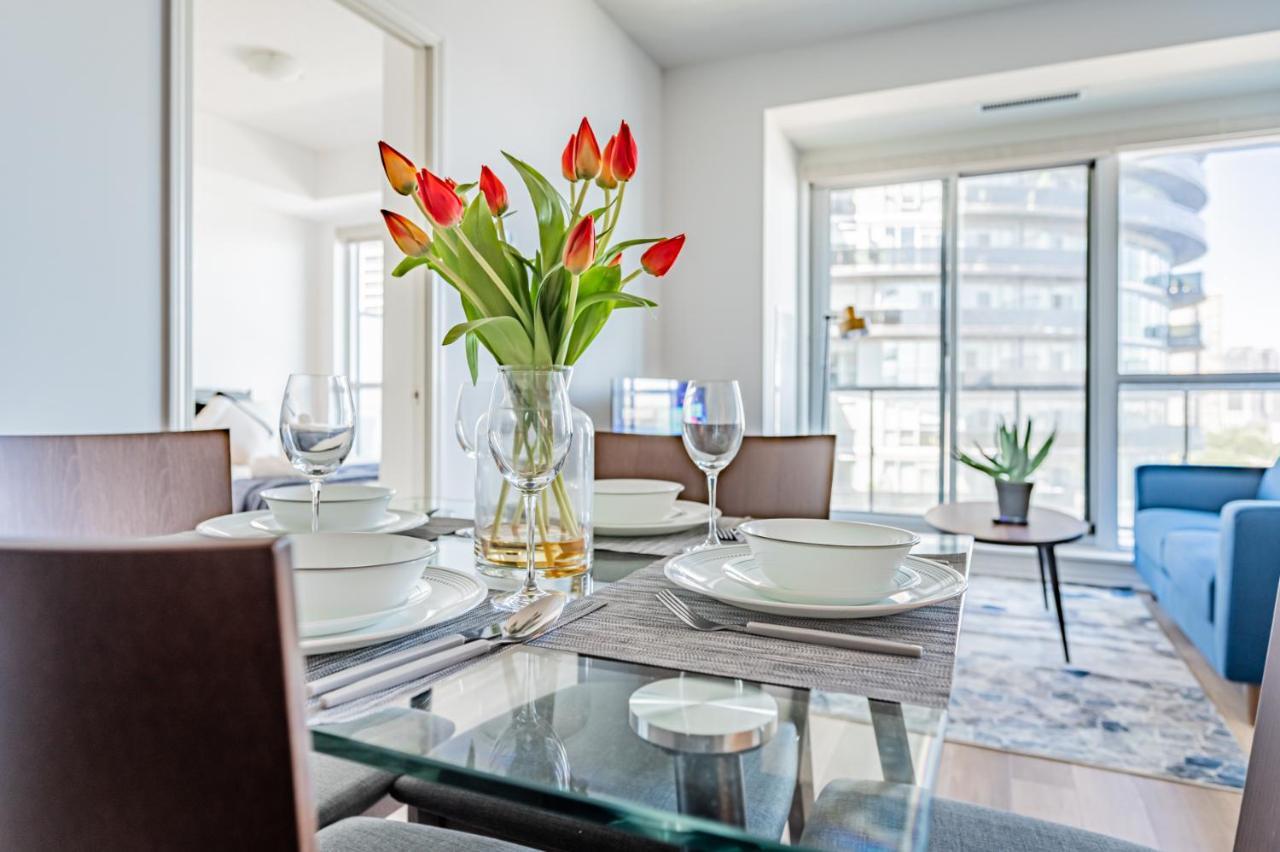 Condo In Parklawn & Lake Shore With Free Parking Close To Airport Toronto Exterior photo